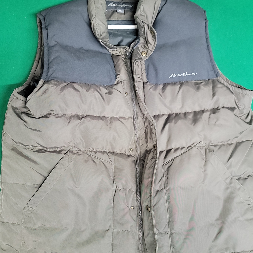 Eddie Bauer Olive & Charcoal Quilted Puffer Vest